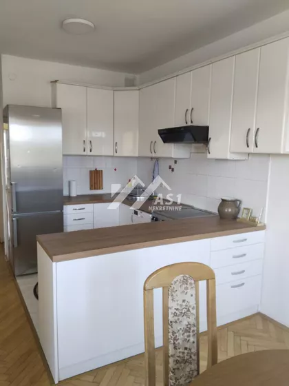 Bulevar Cara Lazara | 4zida.rs