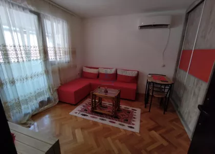 Toplička | 4zida.rs