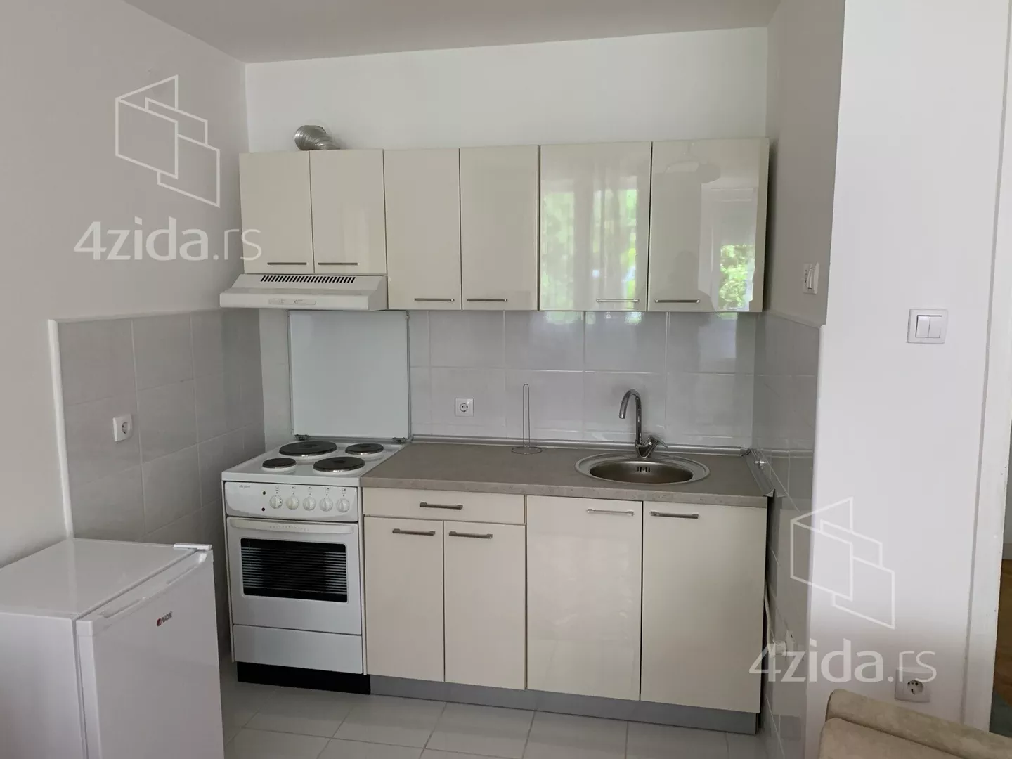 Garsonjera | 4zida