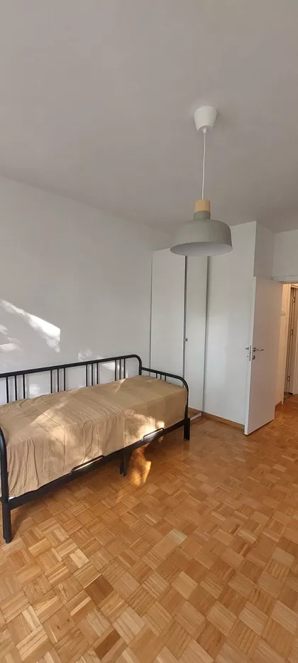 Vukov Spomenik | 4zida.rs