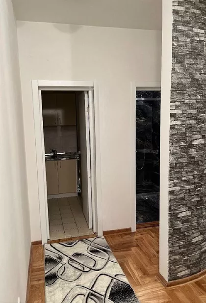 Đeram pijaca | 4zida.rs