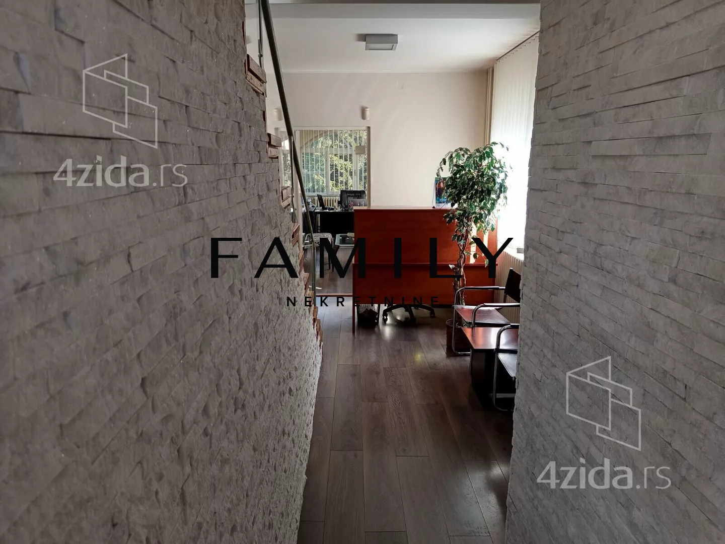 Poslovni prostor | 4zida