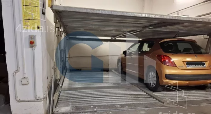 Garaža/Parking | 4zida