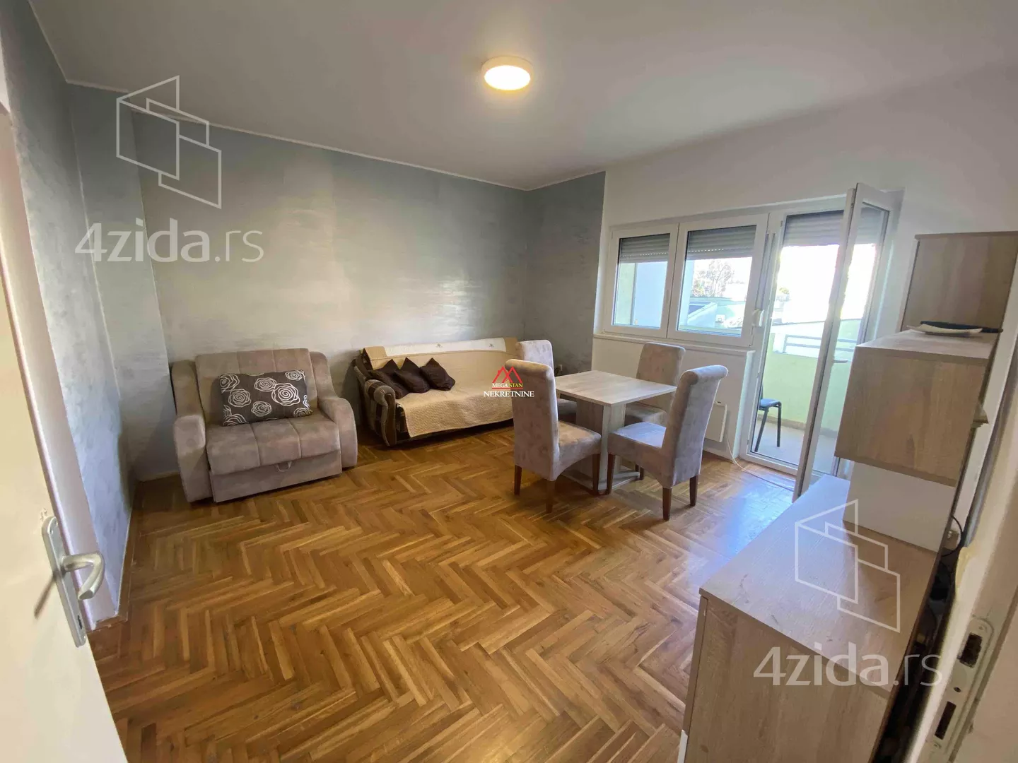 Jednoiposoban stan | 4zida