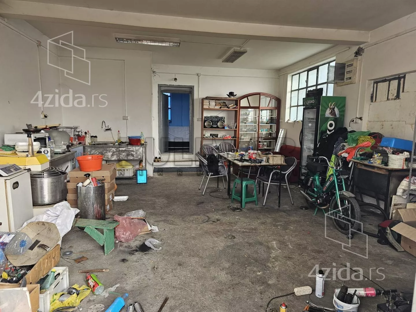 Lokal | 4zida