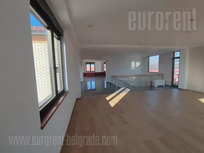 BEŽANIJSKA KOSA 1 | 4zida.rs