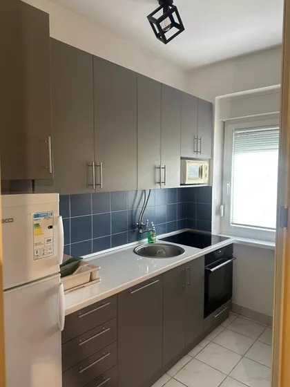 Bulevar Cara Lazara 9 | 4zida.rs