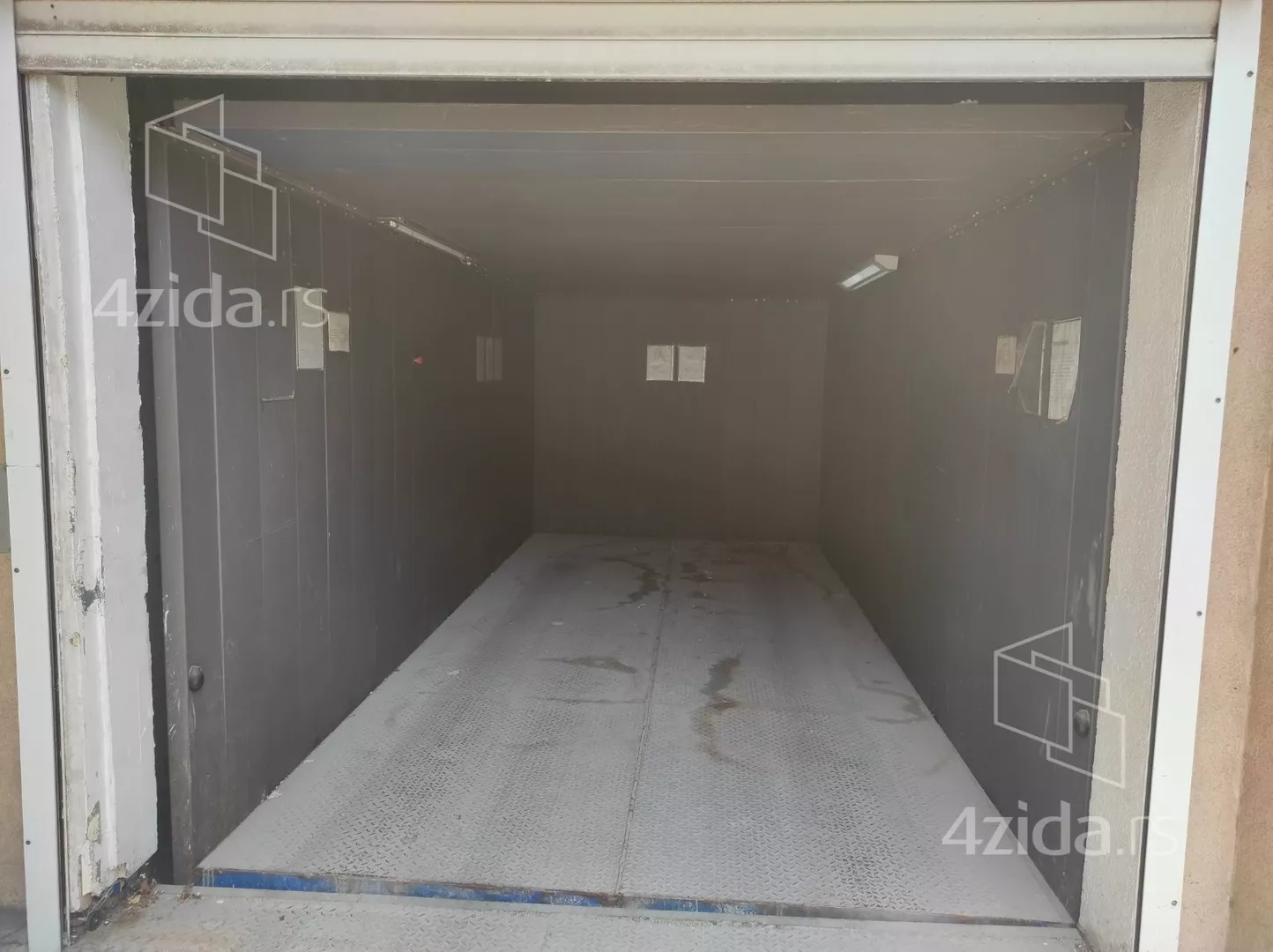 Garaža | 4zida