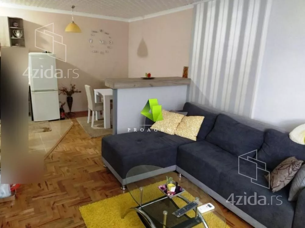 Garsonjera | 4zida
