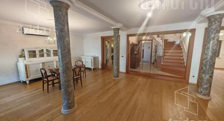 5-etažna kuća | 4zida