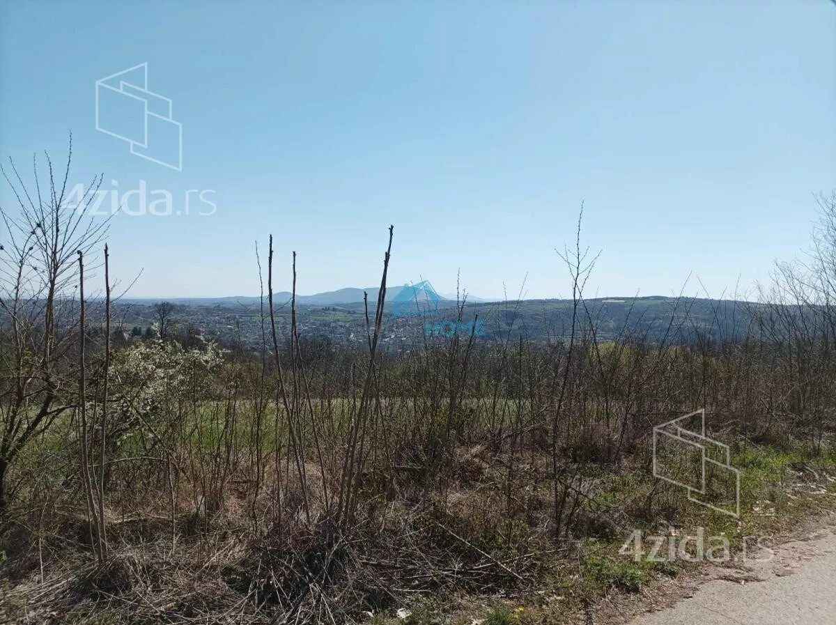 Plac | 4zida