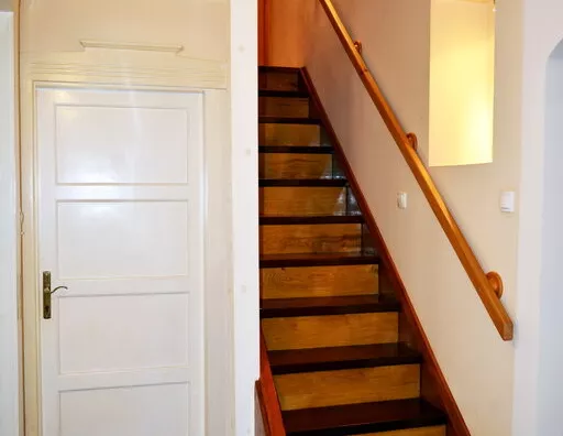 Šestosoban stan | 4zida