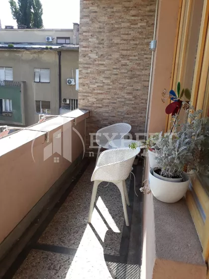Obrenovićeva | 4zida.rs