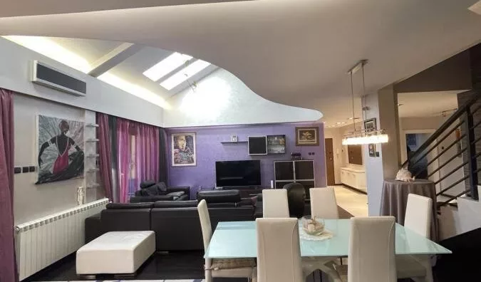 Šestosoban stan | 4zida