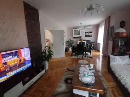 Kertvaroš | 4zida.rs