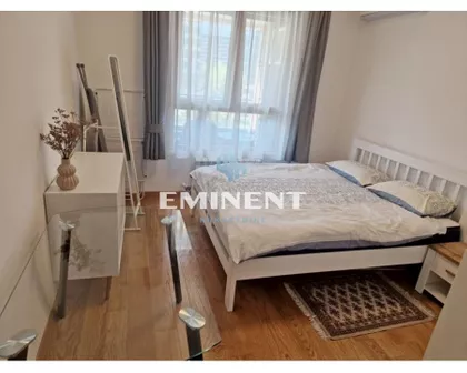 Tadije Sondermajera | 4zida.rs