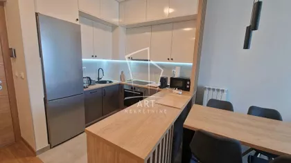 Tadije Sondermajera | 4zida.rs