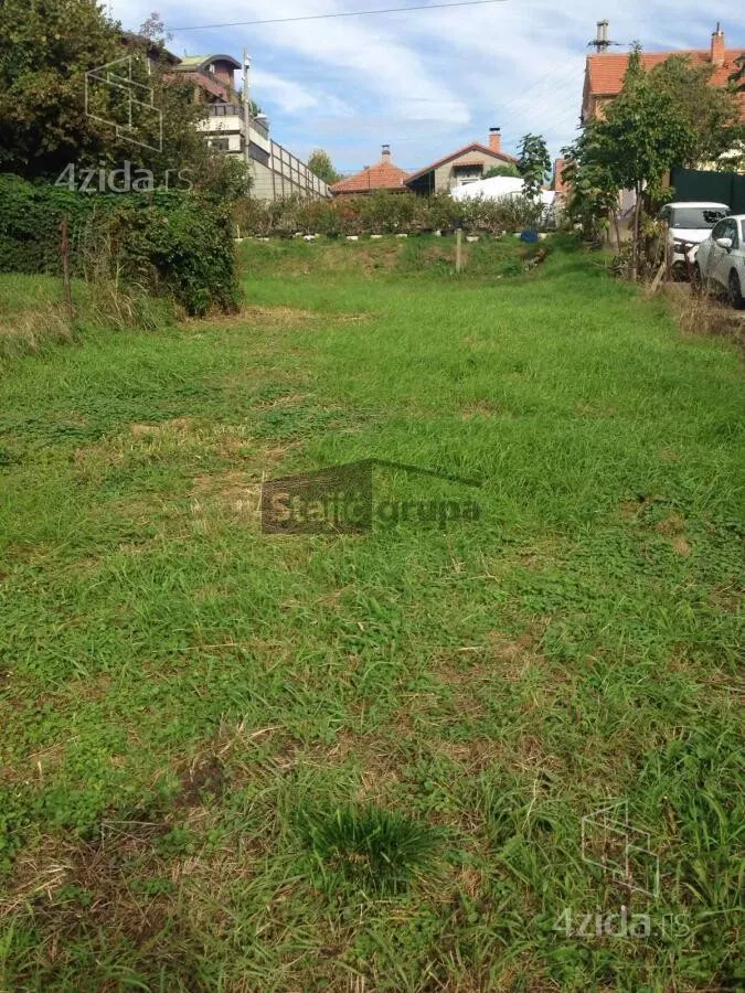Plac | 4zida