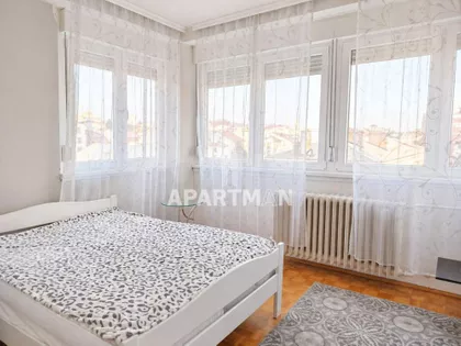 Ustanička | 4zida.rs