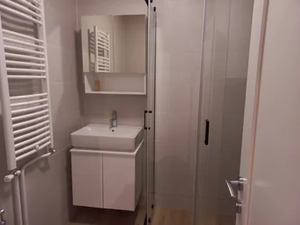 Antifašističke Borbe 2 | 4zida.rs