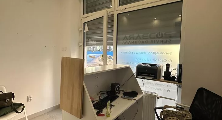 Poslovni prostor | 4zida