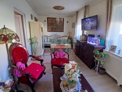 Gradske lokacije | 4zida.rs