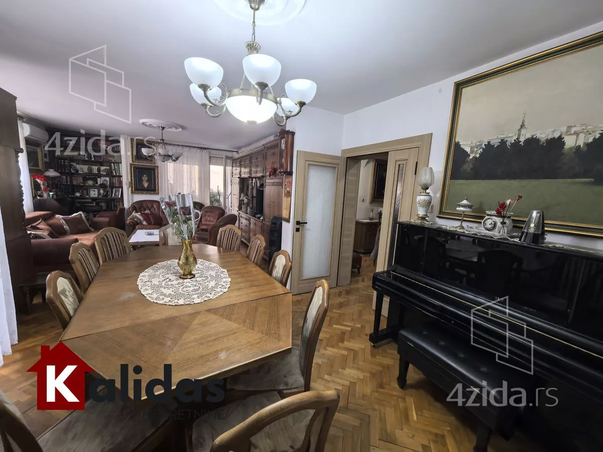 Četvorosoban stan | 4zida