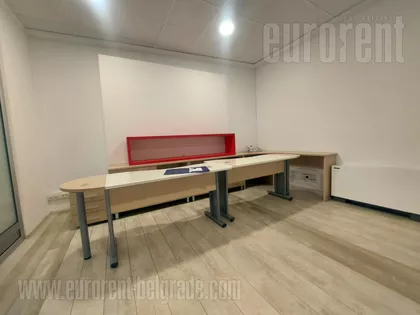 KNEZ MIHAILOVA | 4zida.rs