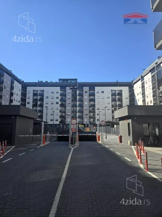 Garaža/Parking | 4zida