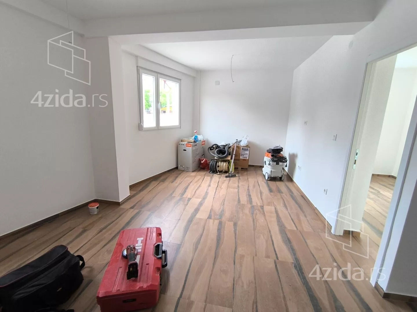 Jednoiposoban stan | 4zida