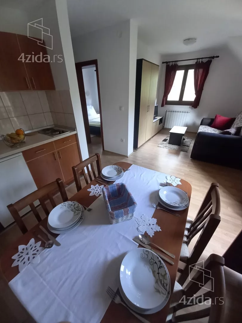 4-etažna kuća | 4zida