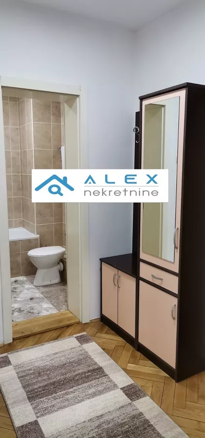 Devet Jugovića | 4zida.rs