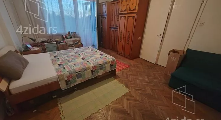 Četvoroiposoban stan | 4zida
