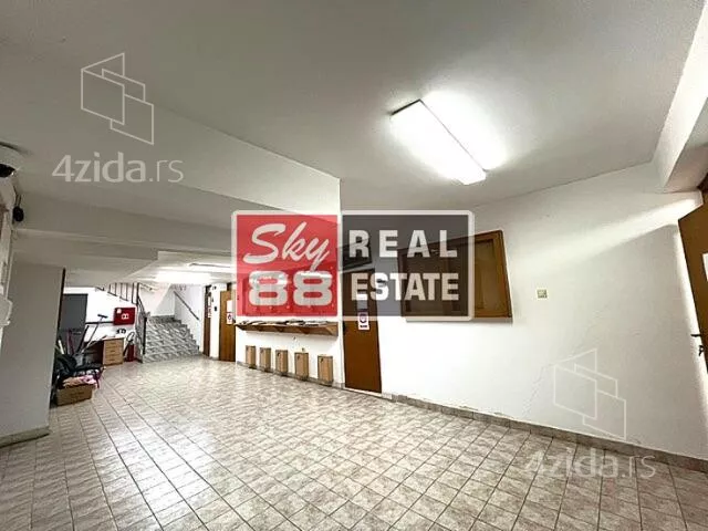Poslovni prostor | 4zida