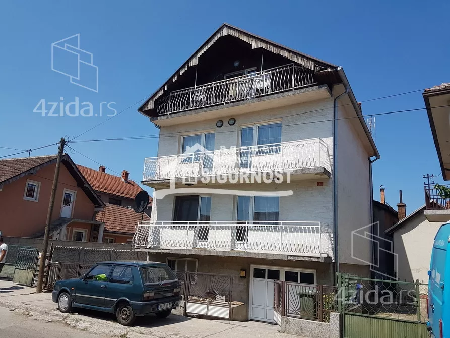 3-etažna kuća | 4zida