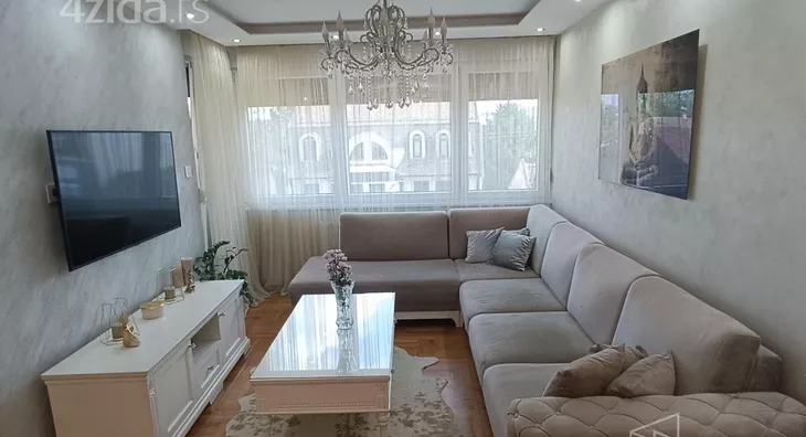 Četvorosoban stan | 4zida