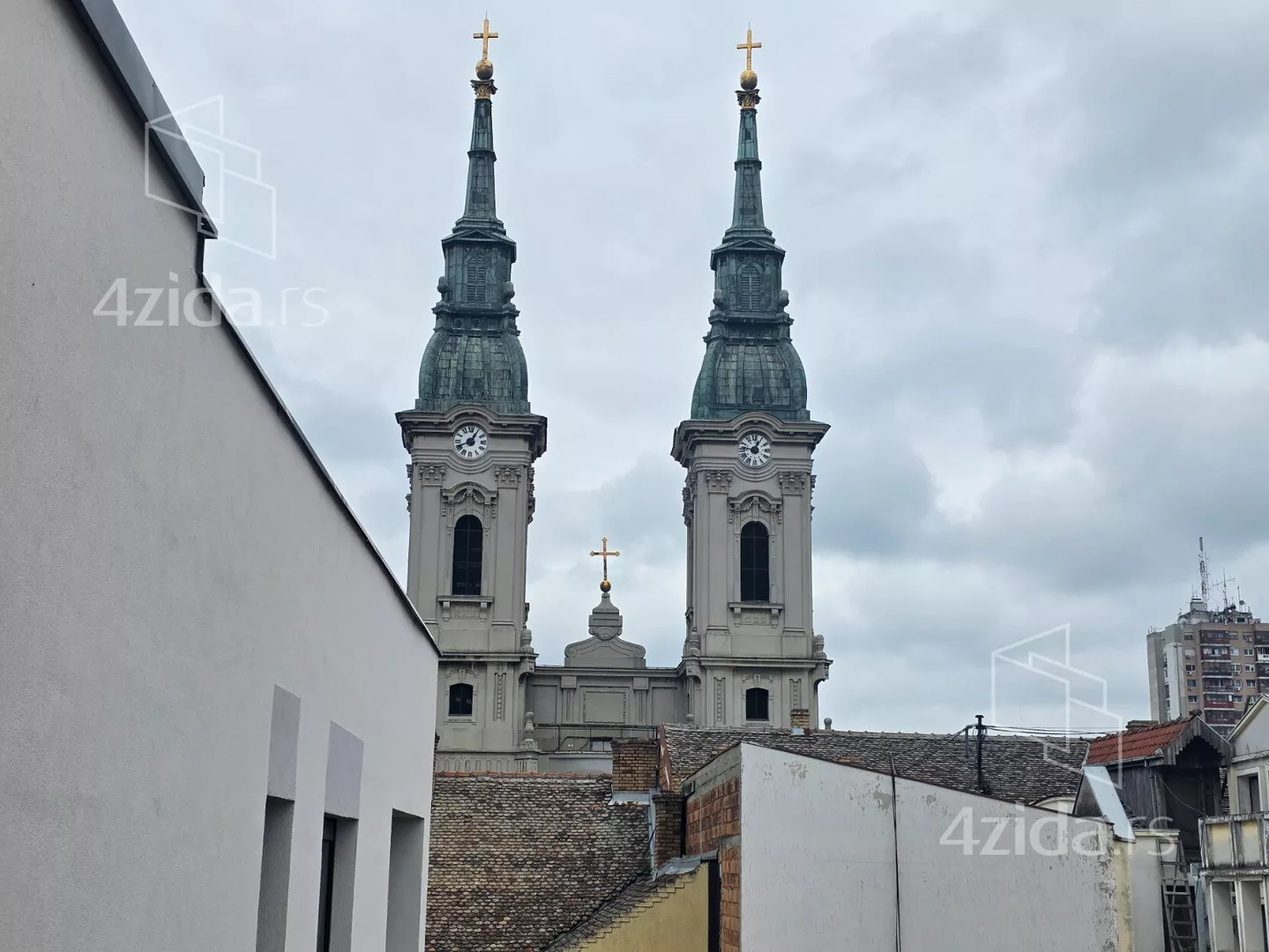 Dvoiposoban stan | 4zida