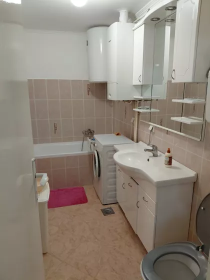 Biskupa Lajče Budanovića 32 | 4zida.rs