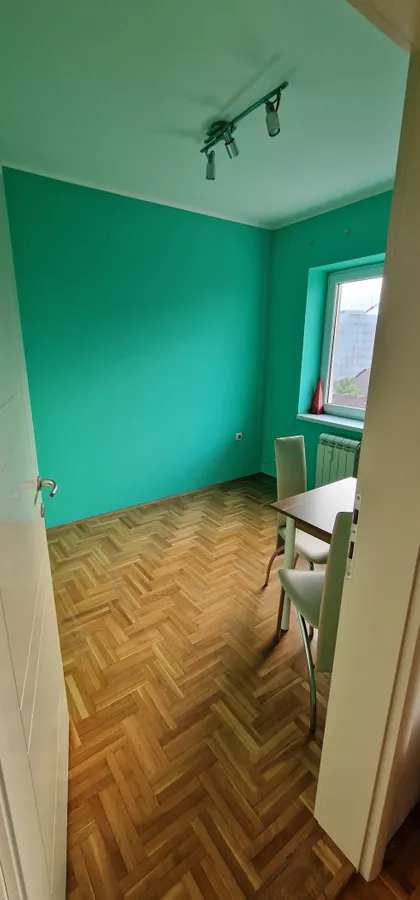 Prvomajska | 4zida.rs