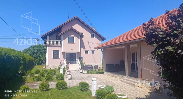 3-etažna kuća | 4zida