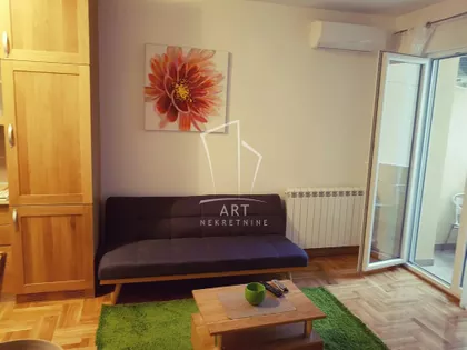 Carigradska | 4zida.rs
