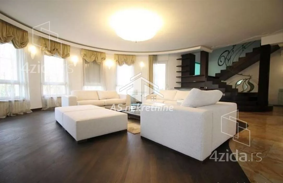 Četvoroiposoban stan | 4zida