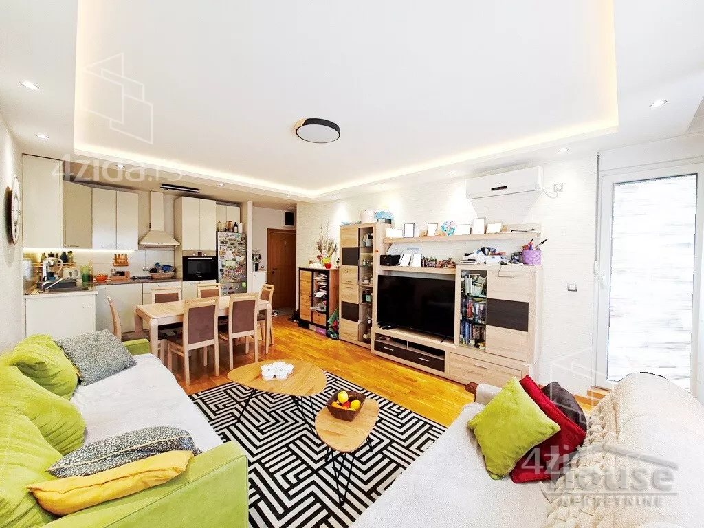 Dvoiposoban stan | 4zida