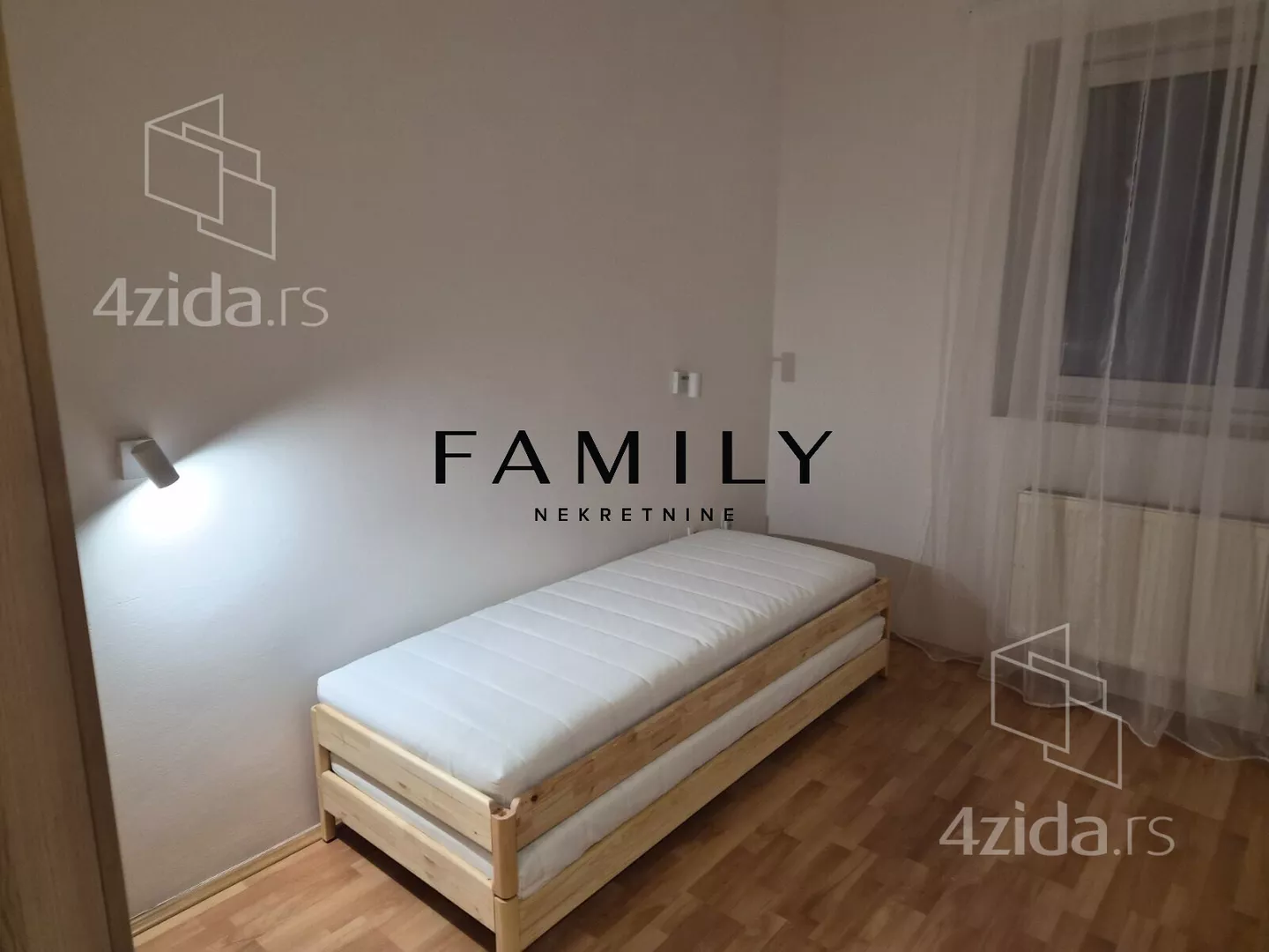 Jednoiposoban stan | 4zida