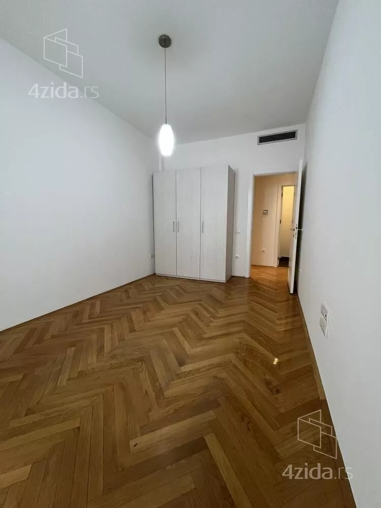 Kancelarija | 4zida