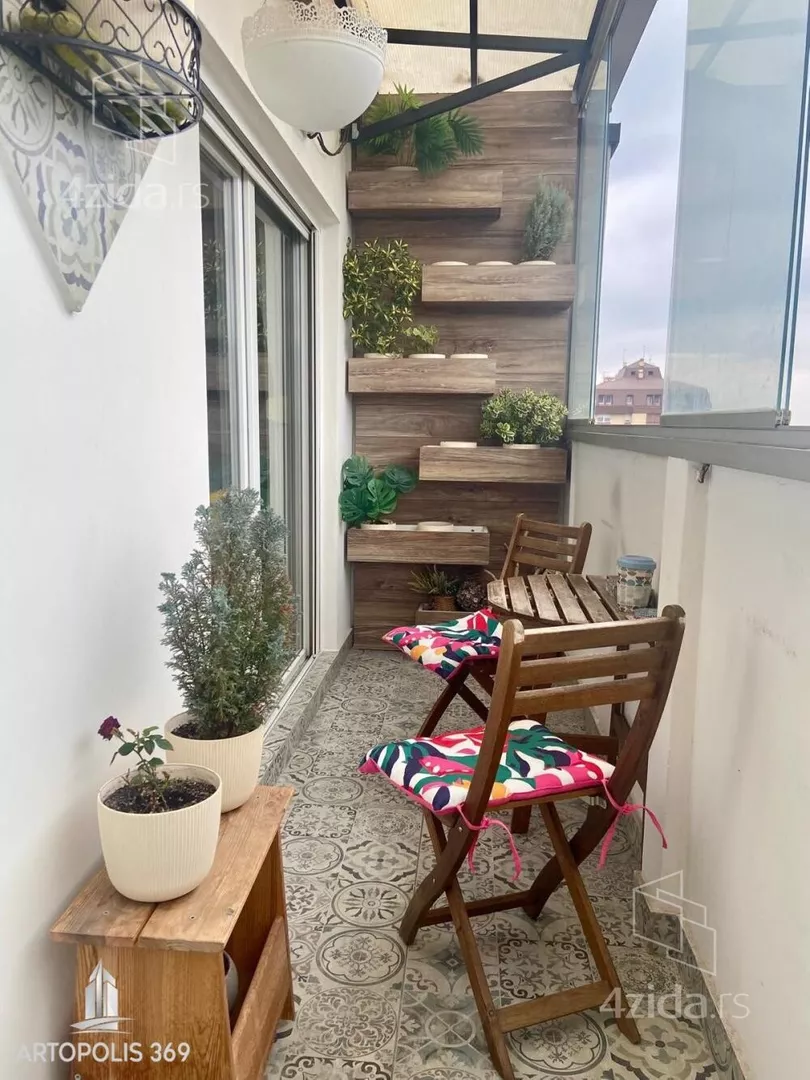 Troiposoban stan | 4zida