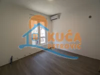 Lokal | 4zida