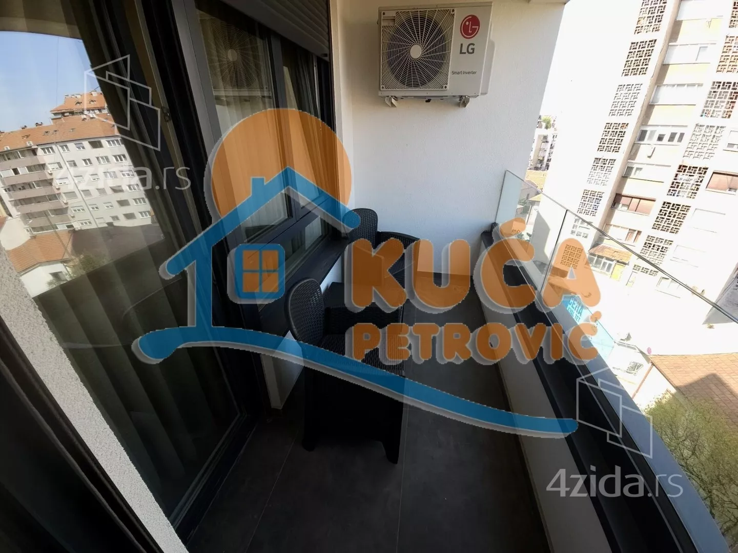 Jednoiposoban stan | 4zida