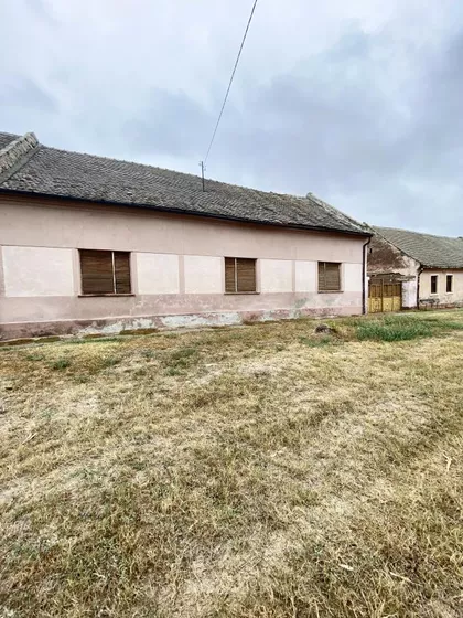 Samoš | 4zida.rs