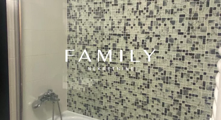 Četvoroiposoban stan | 4zida